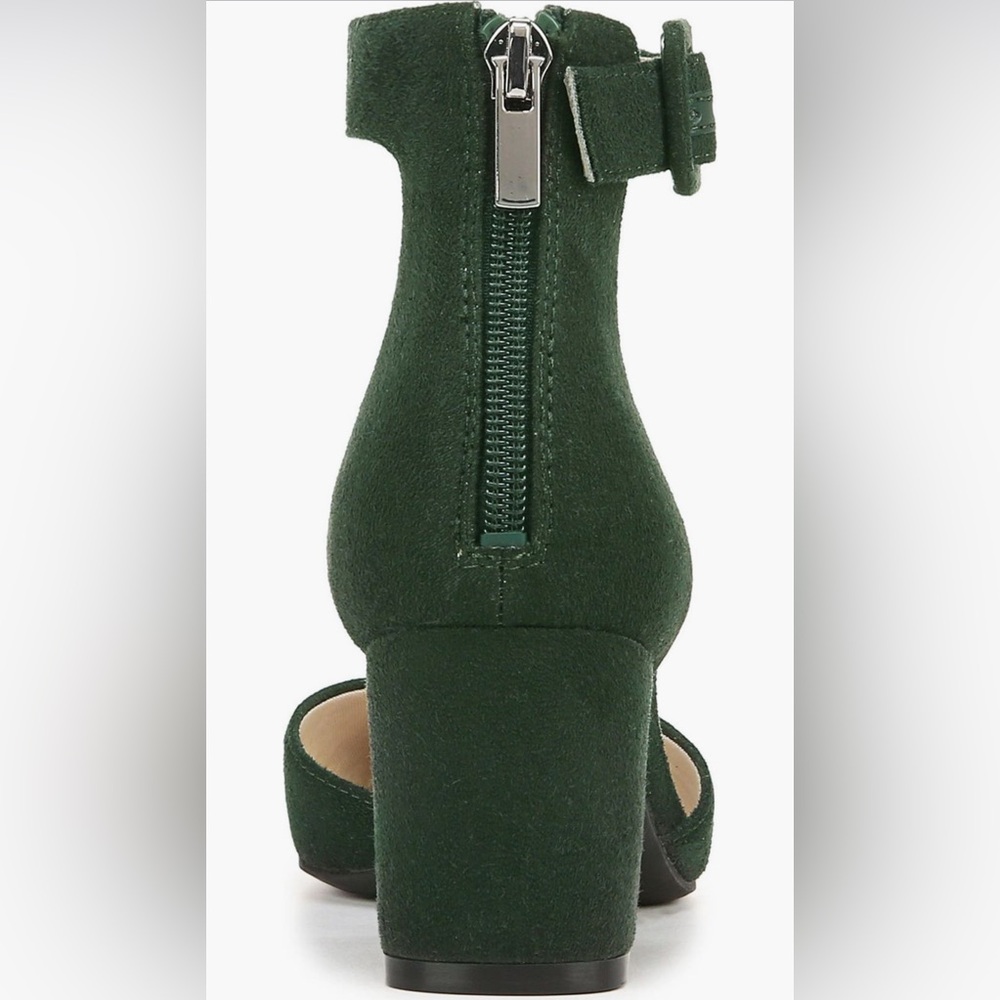 LifeStride Admire Ankle Strap Pointed Toe Suede Pump in Forest Green, Size 6.5 - Picture 4 of 13